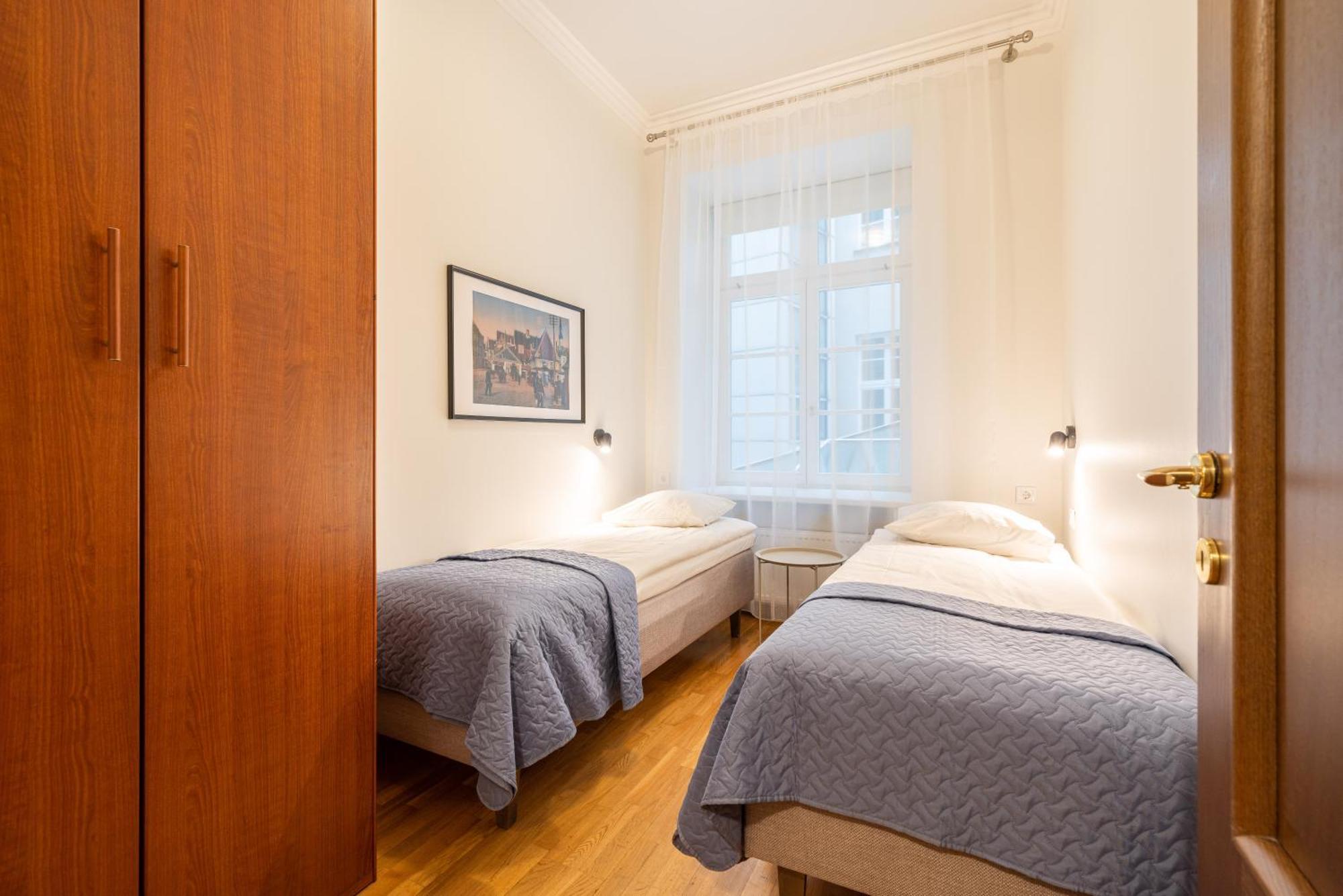 Old Town - Hall Square Apartment 塔林 外观 照片