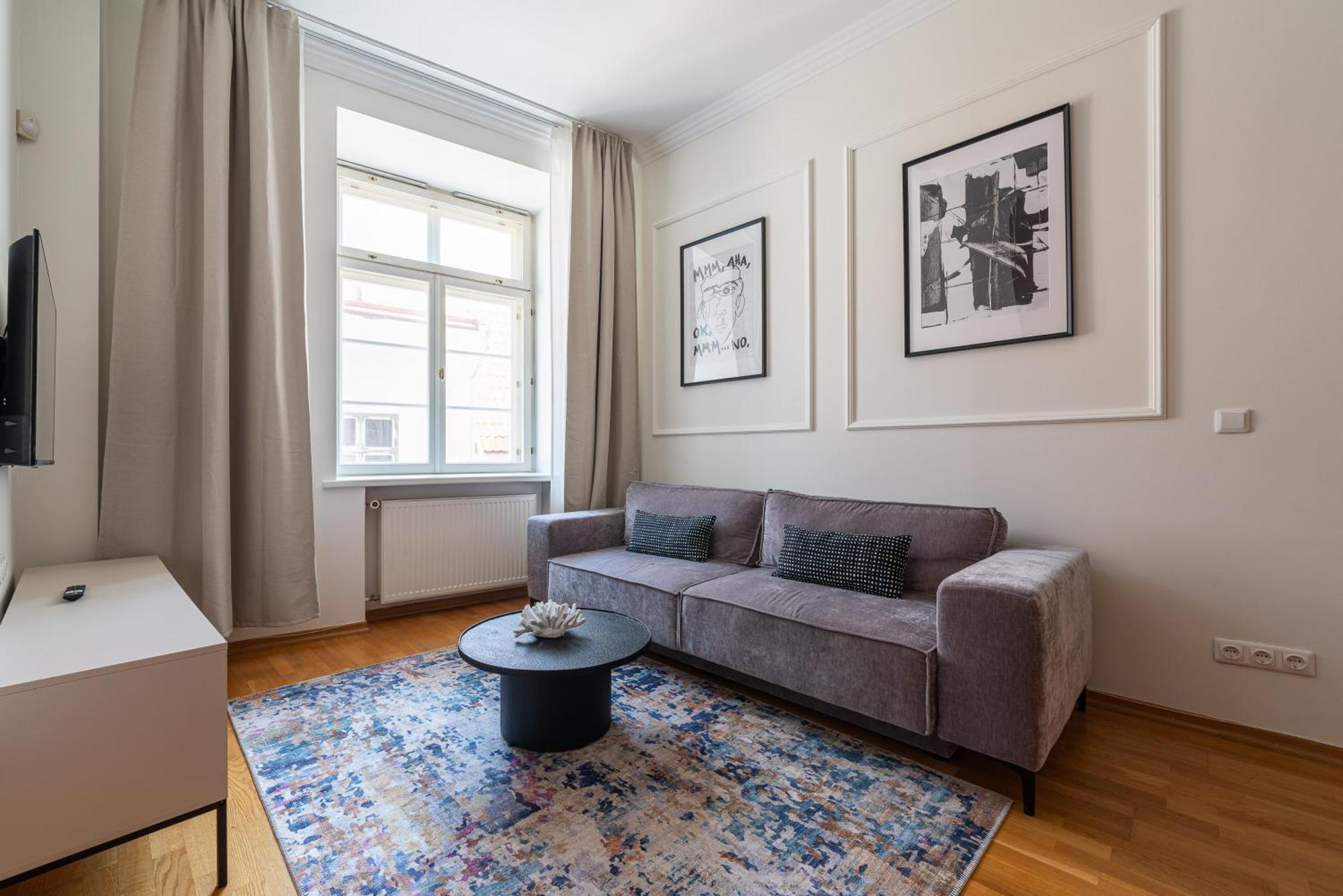 Old Town - Hall Square Apartment 塔林 外观 照片
